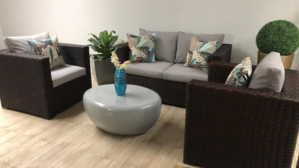 Juego de Sala  con mesa de fibra de vidrio