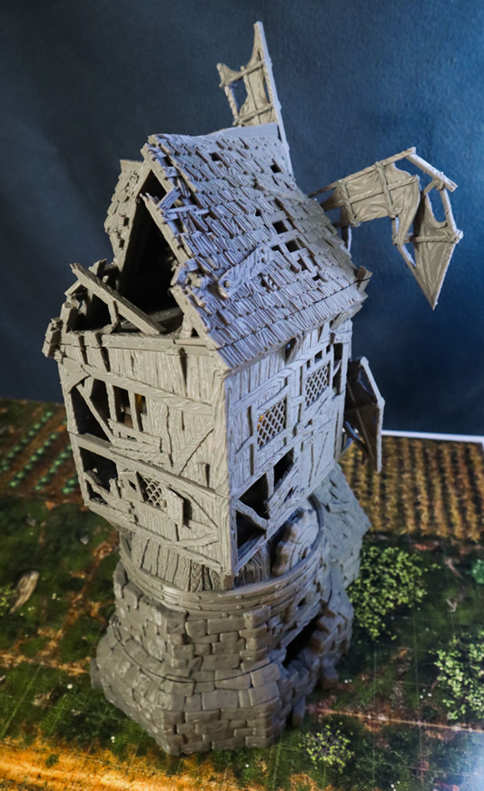 Miniaturbild: Ruined Windmill - City of Tarok