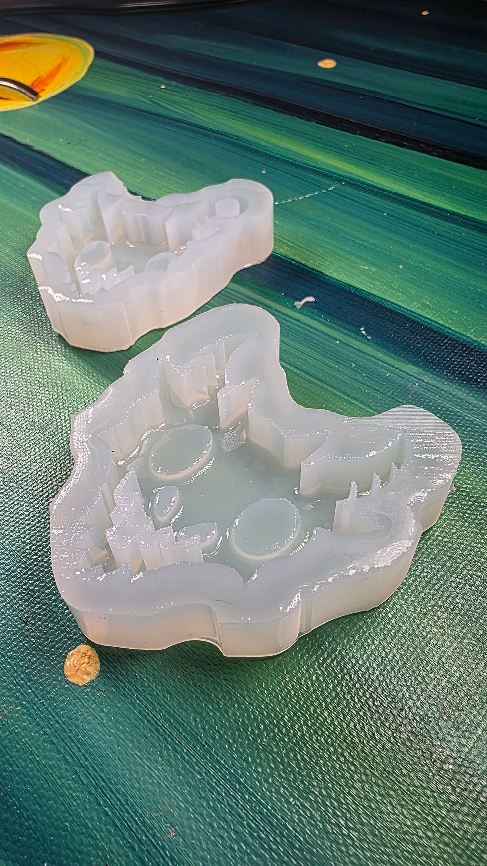 Thumbnail: Dragon Head Keychain Looped Glossy Silicone Mold