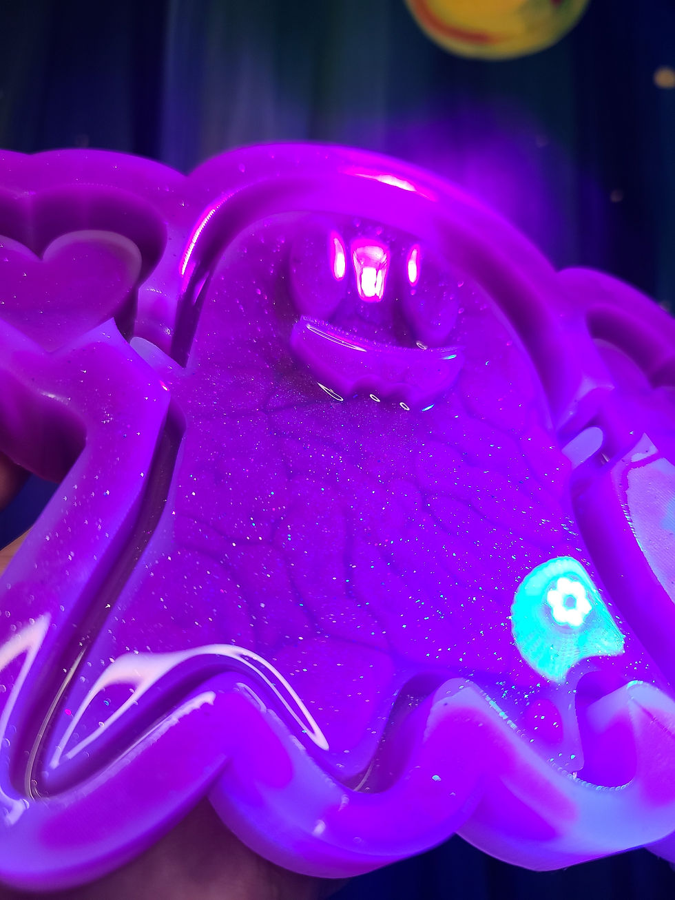 Thumbnail: XL GHost Heart Tray Glossy Standing Handmade Silicone Mold