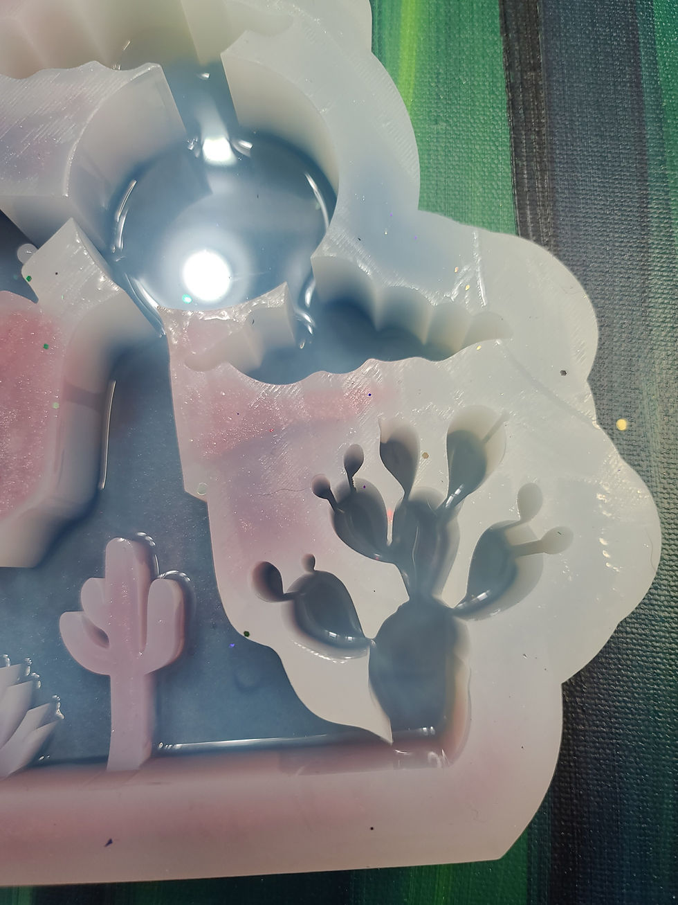 Thumbnail: XL UFO Desert Standing Scene Handmade Deep Silicone Mold