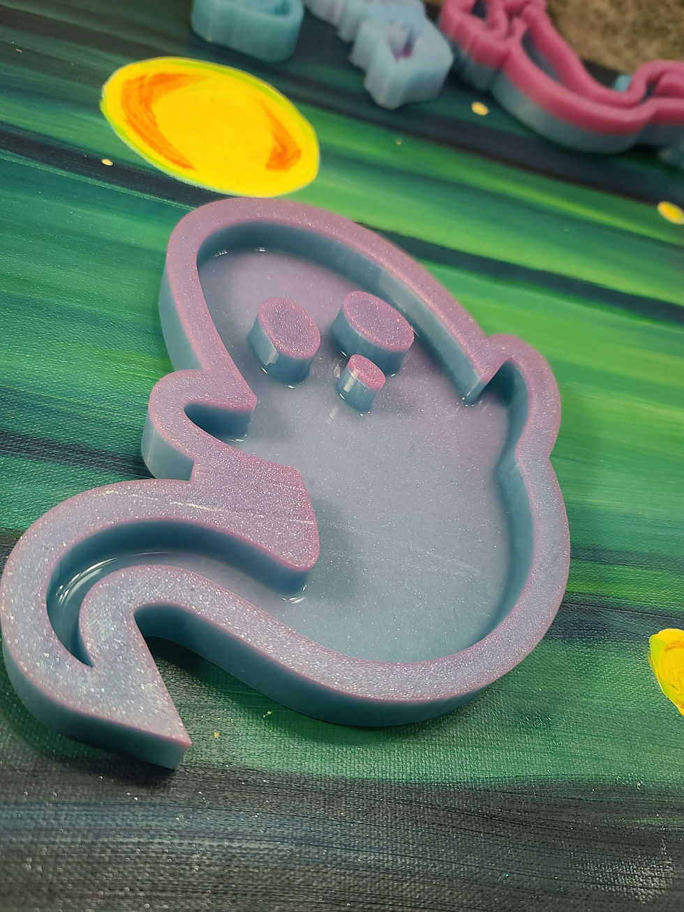 Thumbnail: XL Ghost Handmade Silicone Mold Glossy