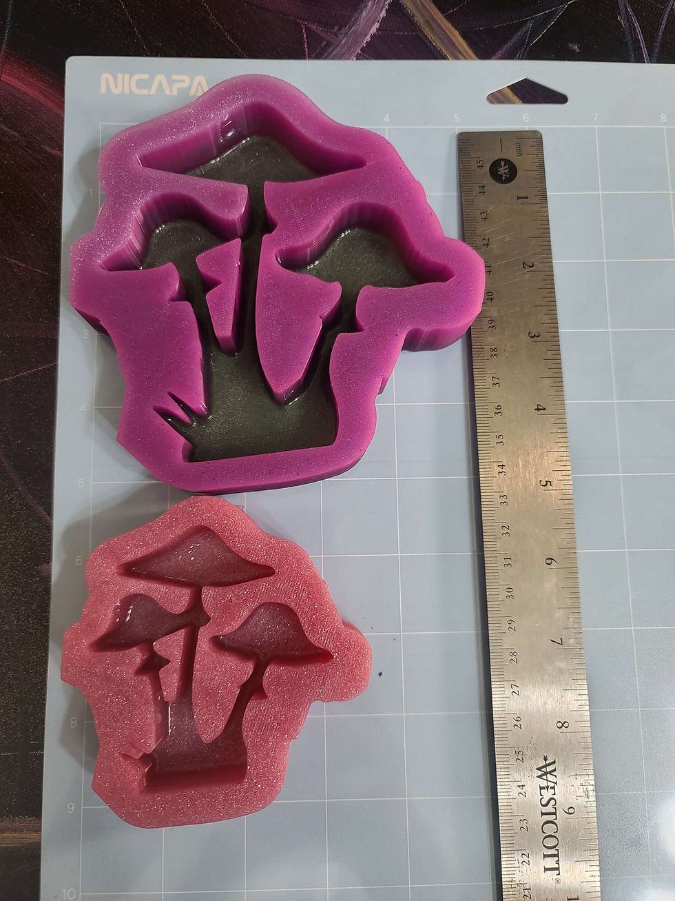 Thumbnail: Large Mushroom Bunch Silicone Mold
