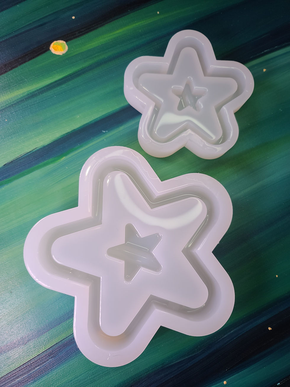 Thumbnail: Star Ash Tray Choose Size! Glossy domed Handmade Silicone Mold