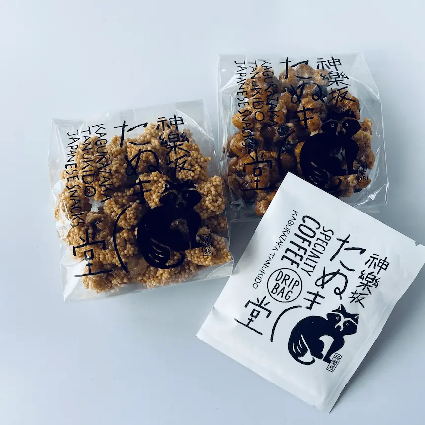 東京神樂坂的 Kagurazaka Plus 販售許多特色伴手禮
