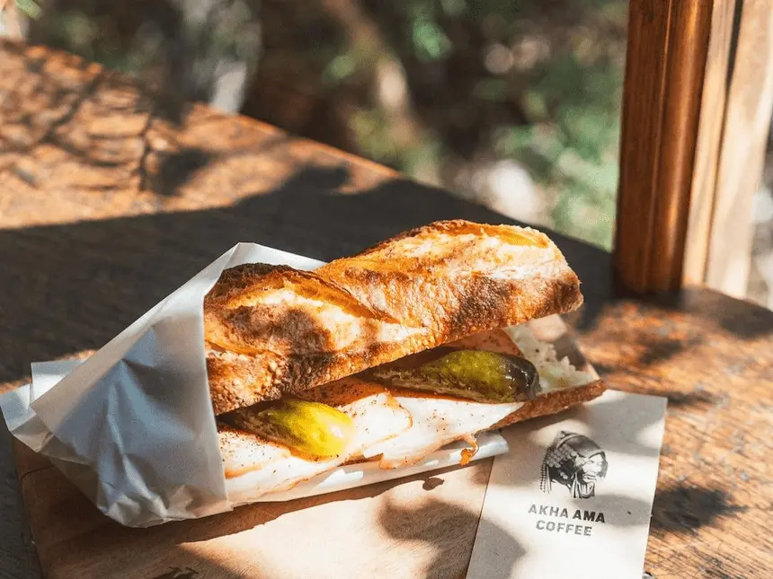 東京神樂坂咖啡廳 AKHA AMA COFFEE 的法式麵包三明治 