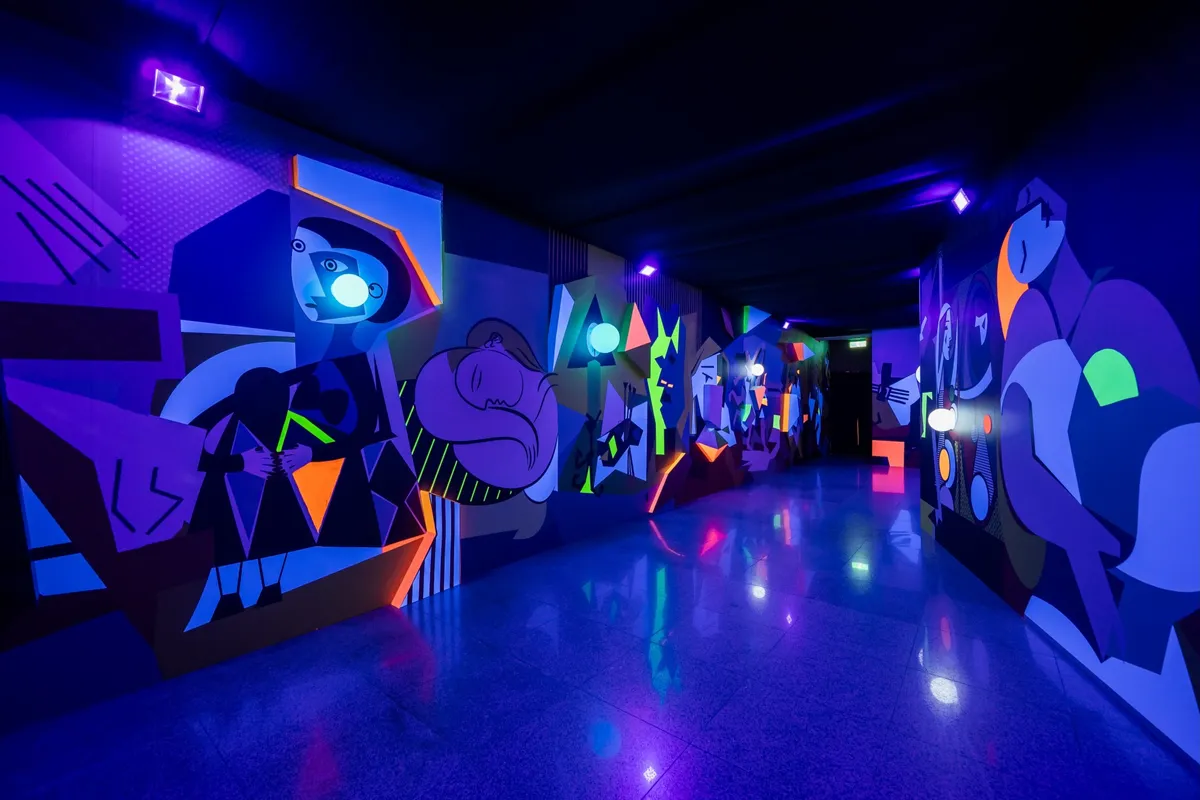 「永恆畢卡索」光影藝術展展區