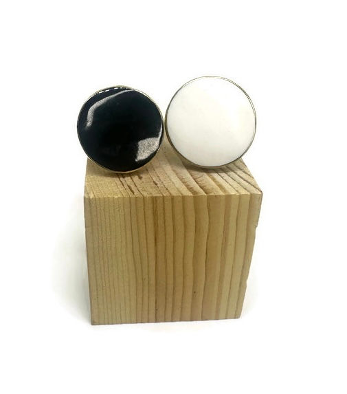 Thumbnail: Essence Ivory + Ebony