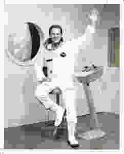 major-astro-bw