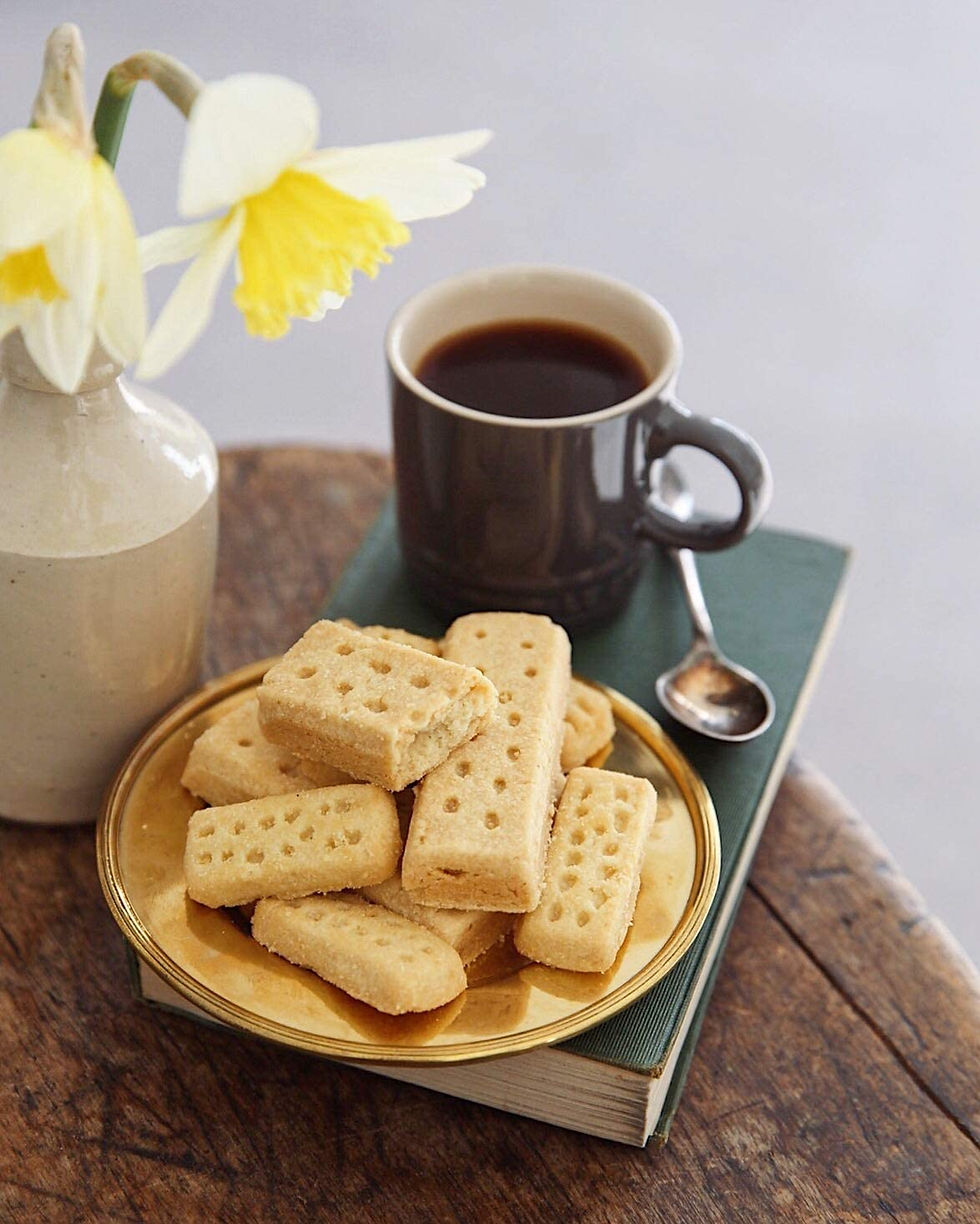 Shortbread fingers and coffee, perfect afternoon treat