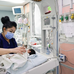 Médicos mexicanos salvan vida de recién nacida con implante de marcapasos