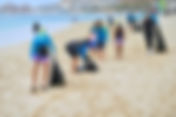“Más de un centenar de personas se suman a la limpieza de playas en Cabo San Lucas”