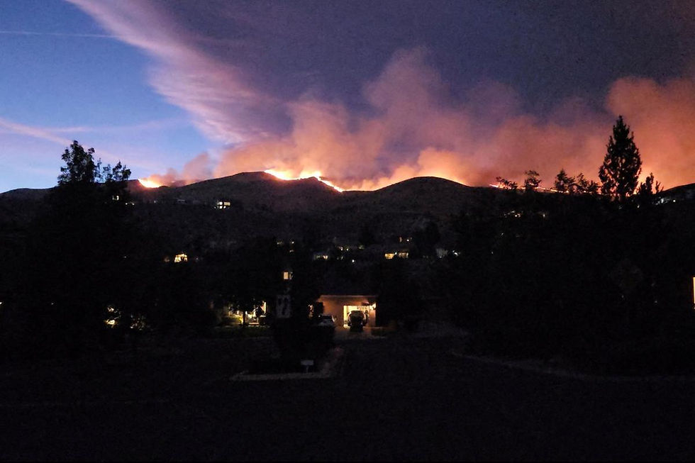 Incendio cerca de Reno obliga a 40 mil a evacuar; creció 6 mil hectáreas en 24 horas