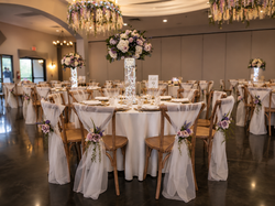 Elegant wedding reception in pastel hues