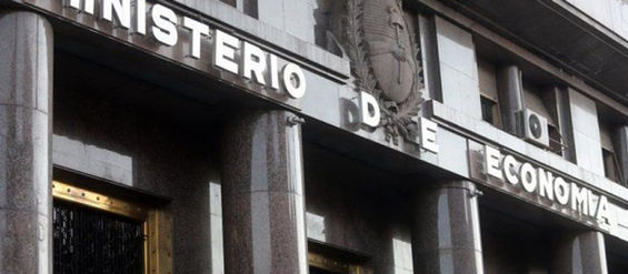 La recaudación tributaria sigue en caída
