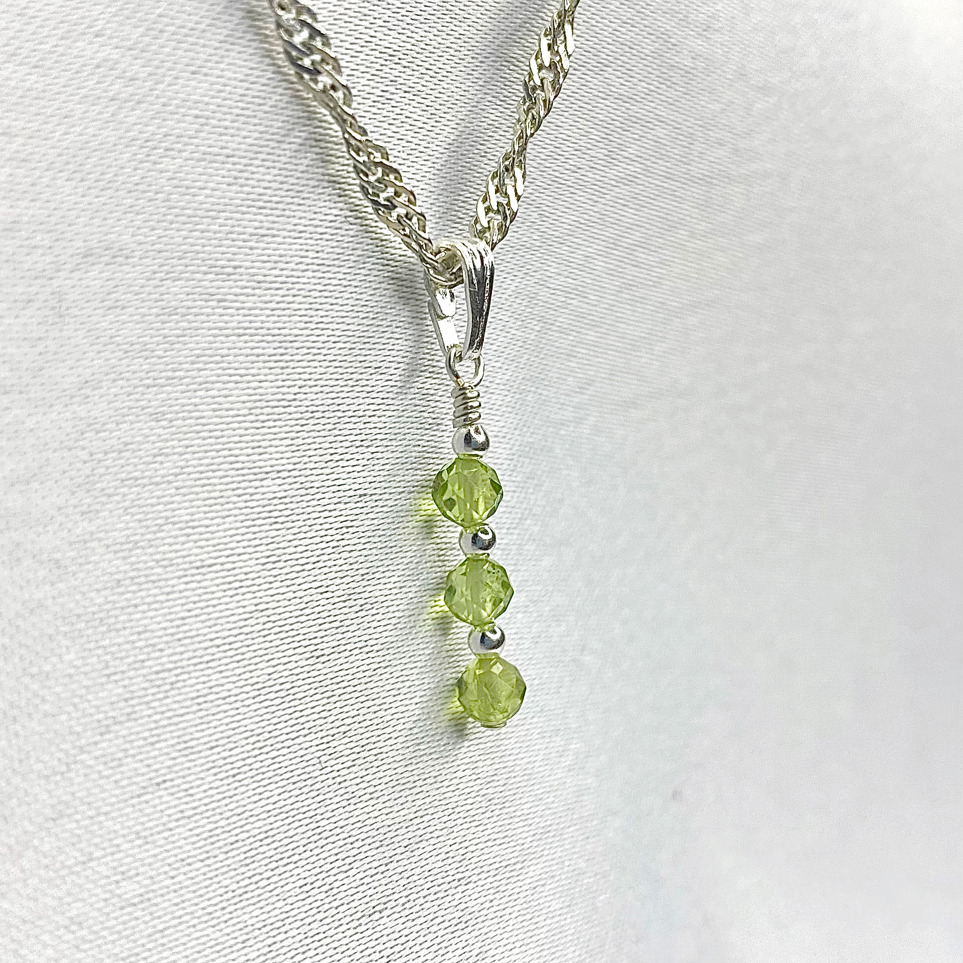 Pendentif en argent - 3 pierres