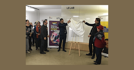 Visite à l’AEFE du ministre Olivier Becht