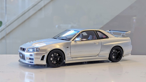 AUTOart Nissan GT-R R34 z-tune シルバー 1/18 AUTOart Nissan Skyline GT-R GTR R34 Nismo Z-Tune (Z