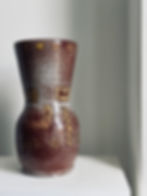 Vase Accolay en céramique émaillée, hauteur 33 cm, production française du XXe siècle, pièce décorative moderniste