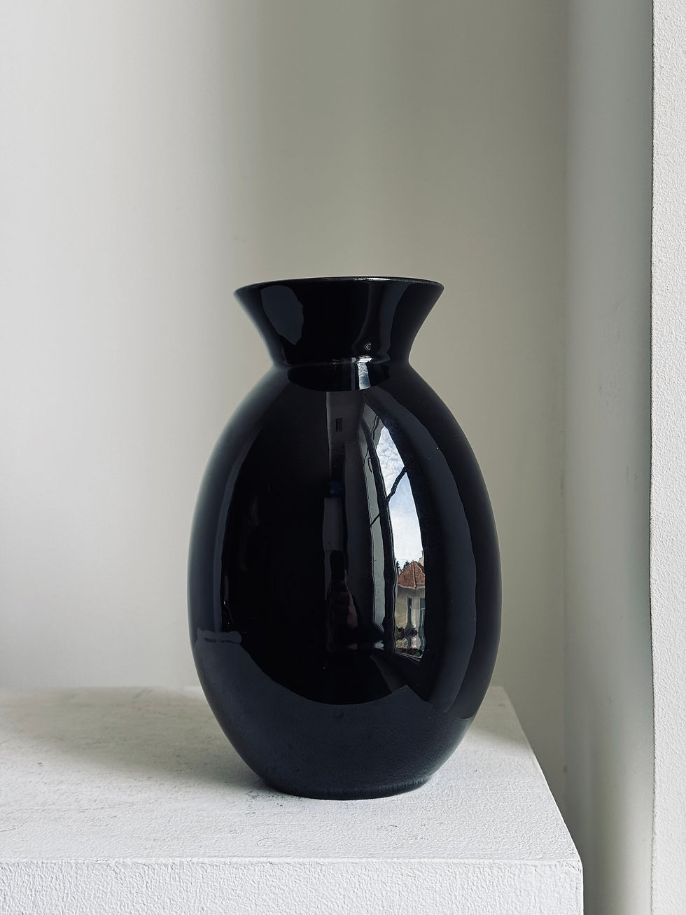 Vase en céramique signé Musarra, format compact, émaux nuancés, hauteur 19 cm
