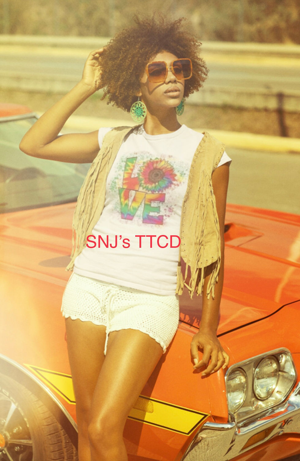 "Love", multi-color, Tee