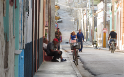 Straßenszene in Gibara