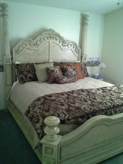 Room #3, king bed