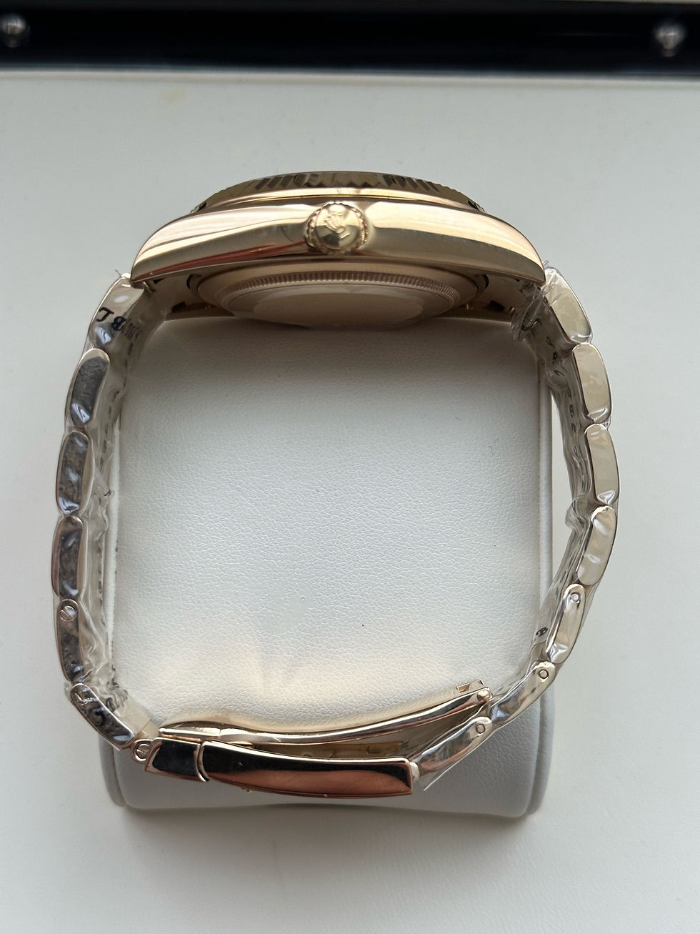 Miniatura: ROLEX SKY-DWELLER GOLD