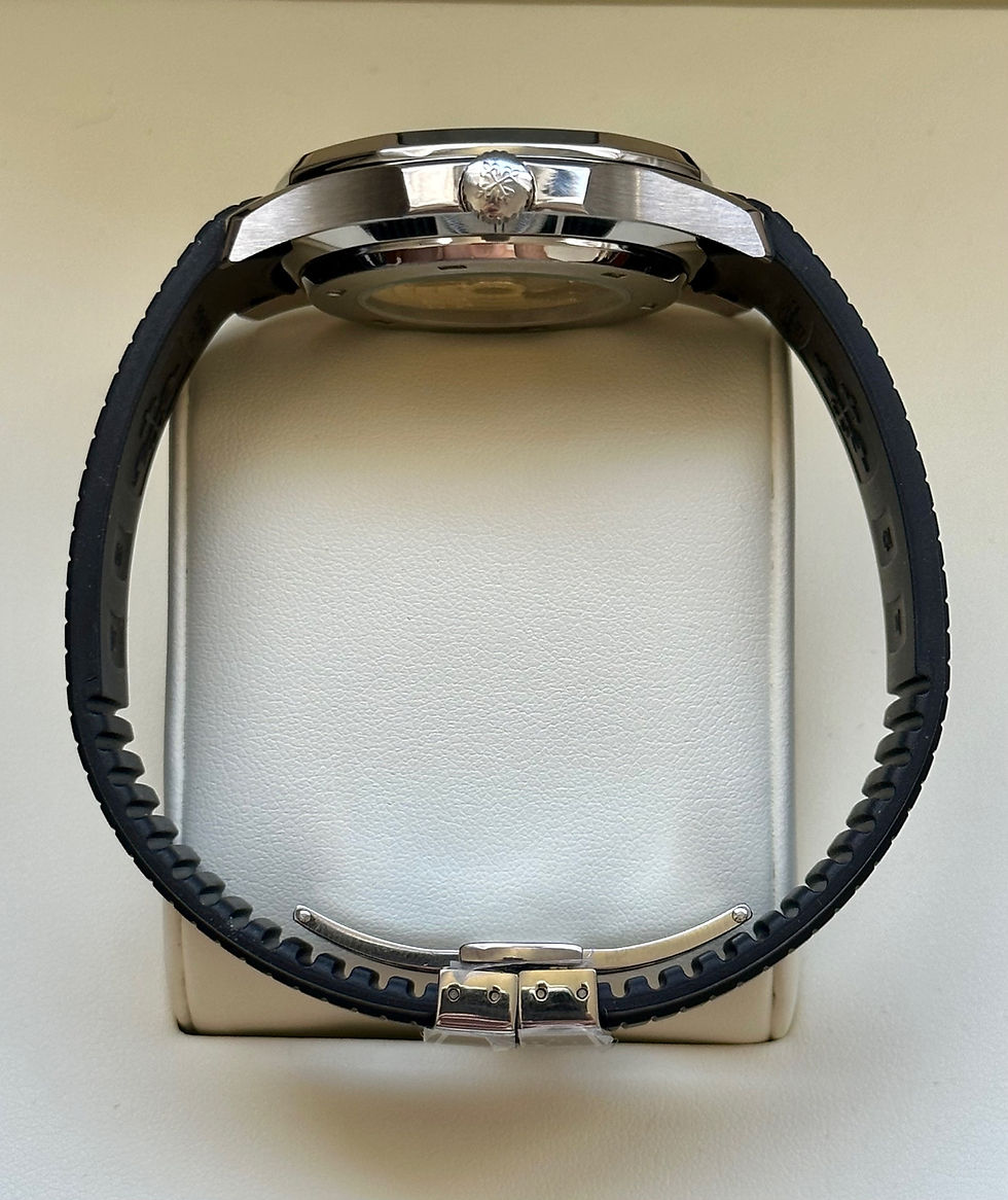 Miniatura: PATEK PHILIPPE AQUANAUT BLACK
