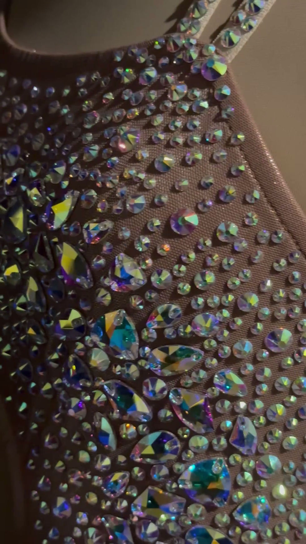 Thumbnail: CHAMPAGNE & DIAMONDS
