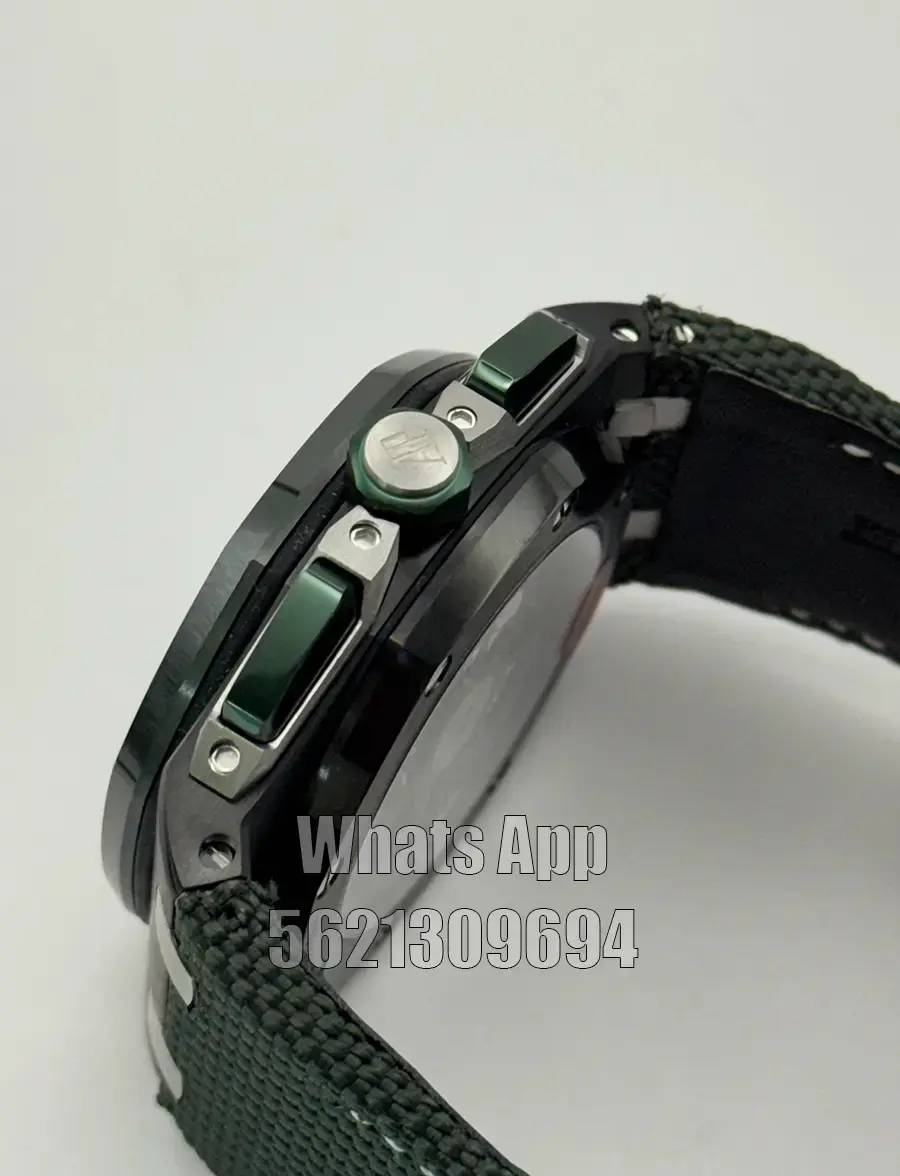 Miniatura: Audemars Piguet Royal Oak Offshore Green Dial Smoked 43mm Ceramic Swiss