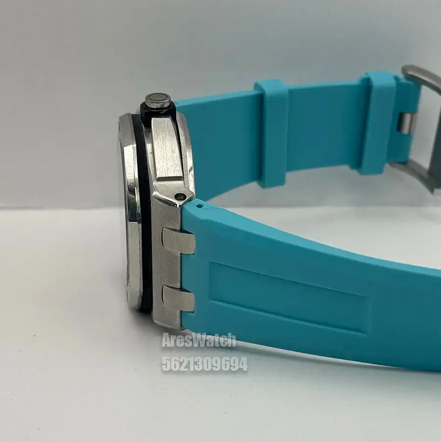 Miniatura: Audemars Piguet Royal Oak Diver Grey Dial Ice blue strap Glass Back
