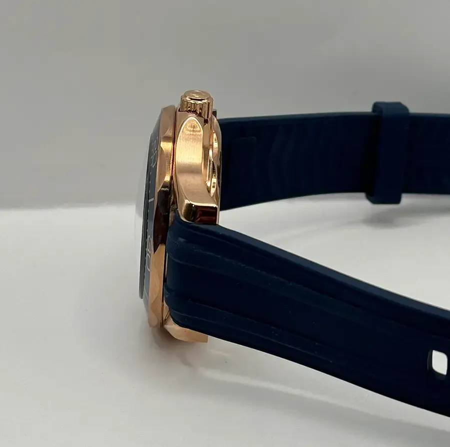 Miniatura: Omega Seamaster Diver Rose Gold Blue Rubber strap