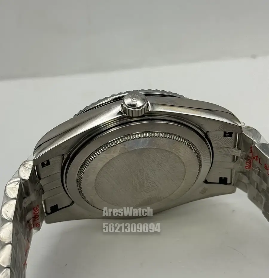 Miniatura: Rolex Sky Dweller Blue Dial Jubile