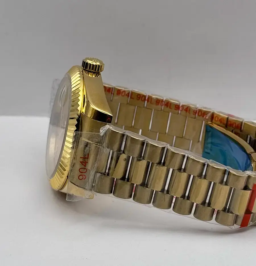 Miniatura: Rolex Day Date President Gold Romain Numbers 41mm