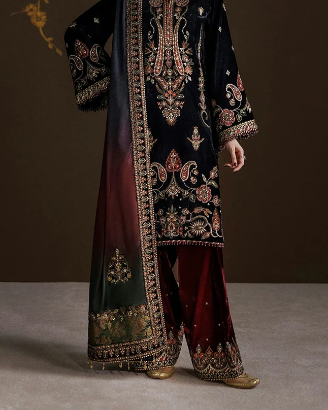 Nainpreet – The Collective | Embroidered Velvet UF-4547; authentic face-free photographic crop