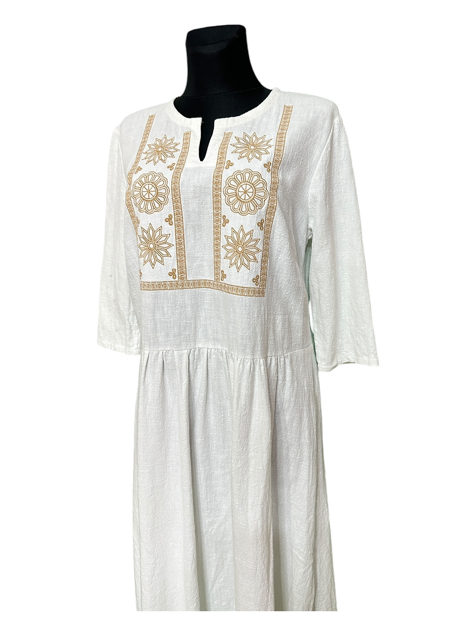 Miniatura: Ľanové vyšívané šaty - Hriňová