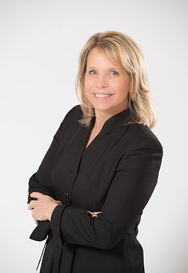 Stacey Brancheau owner of Brancheau Law Firm located in Fenton Michigan Estate Planning Attorney Elder Law Attorney Medicaid Planning Estate Planning Attorney near Fenton Linden Hartland Grand Blanc Holly