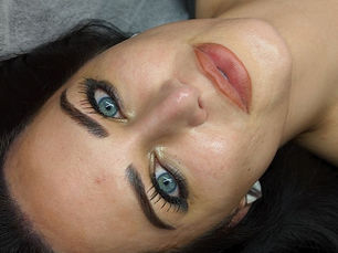 Dallas-nano-brows-and-microblading-eyebrows