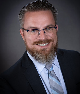 Middlekauff New Headshot AB Dec 2022.jpg