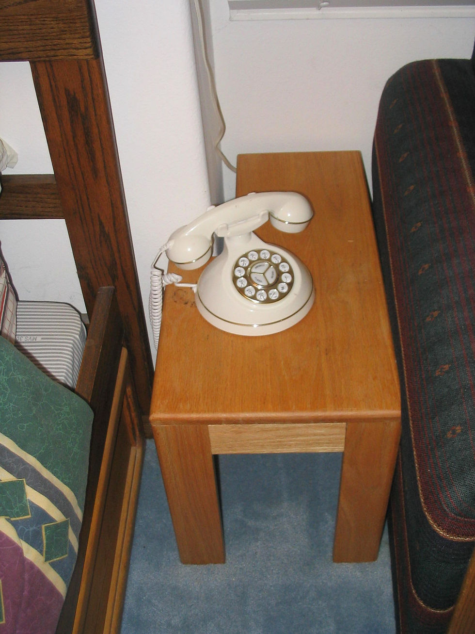 Snug Bedside Table
