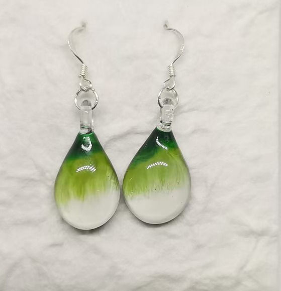 ต่างหูทรงหยดน้ำ