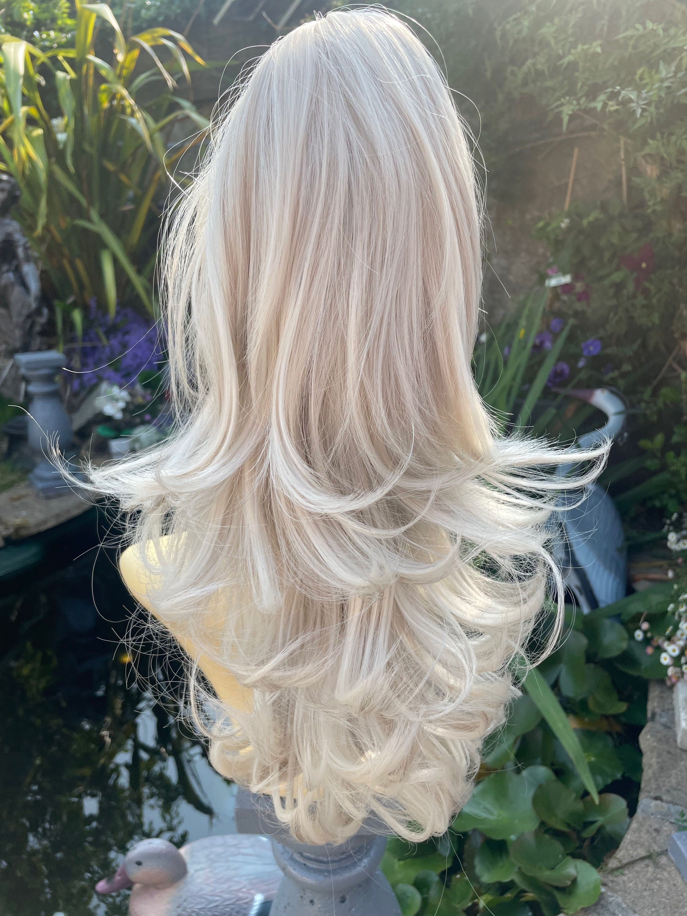 Light blonde silver 16 inches claw clip ponytail (112/600 