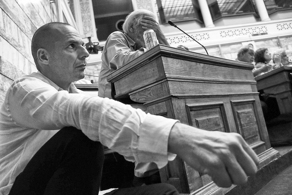 Ирационални преговори: Варуфакис и МВФ
