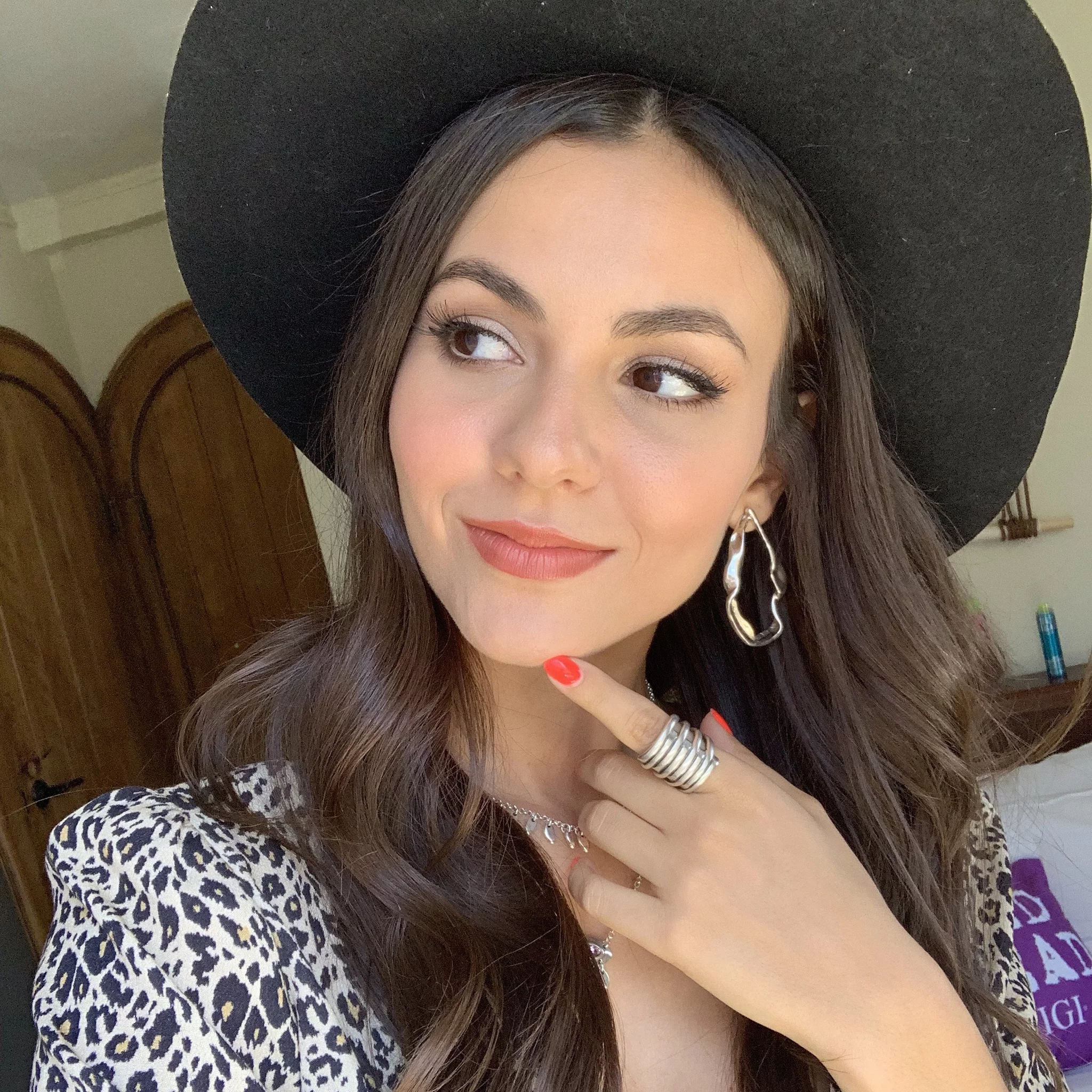 Victoria-Justice-Beauty-Interview.webp