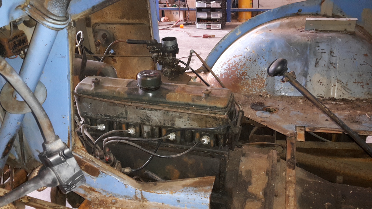 renault-go-lette-1957-restauration-red-marrage-moteur