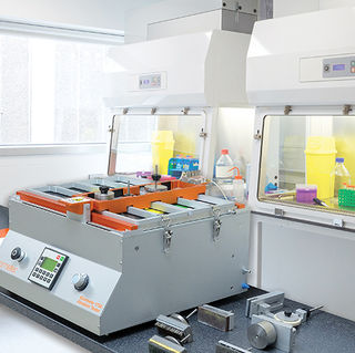 Physical lab equipment used for material testing in an industrial lab.