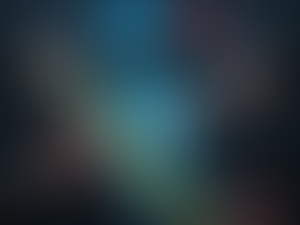 Camiones en una carretera despejada fluyendo eficientemente por una correcta planeación