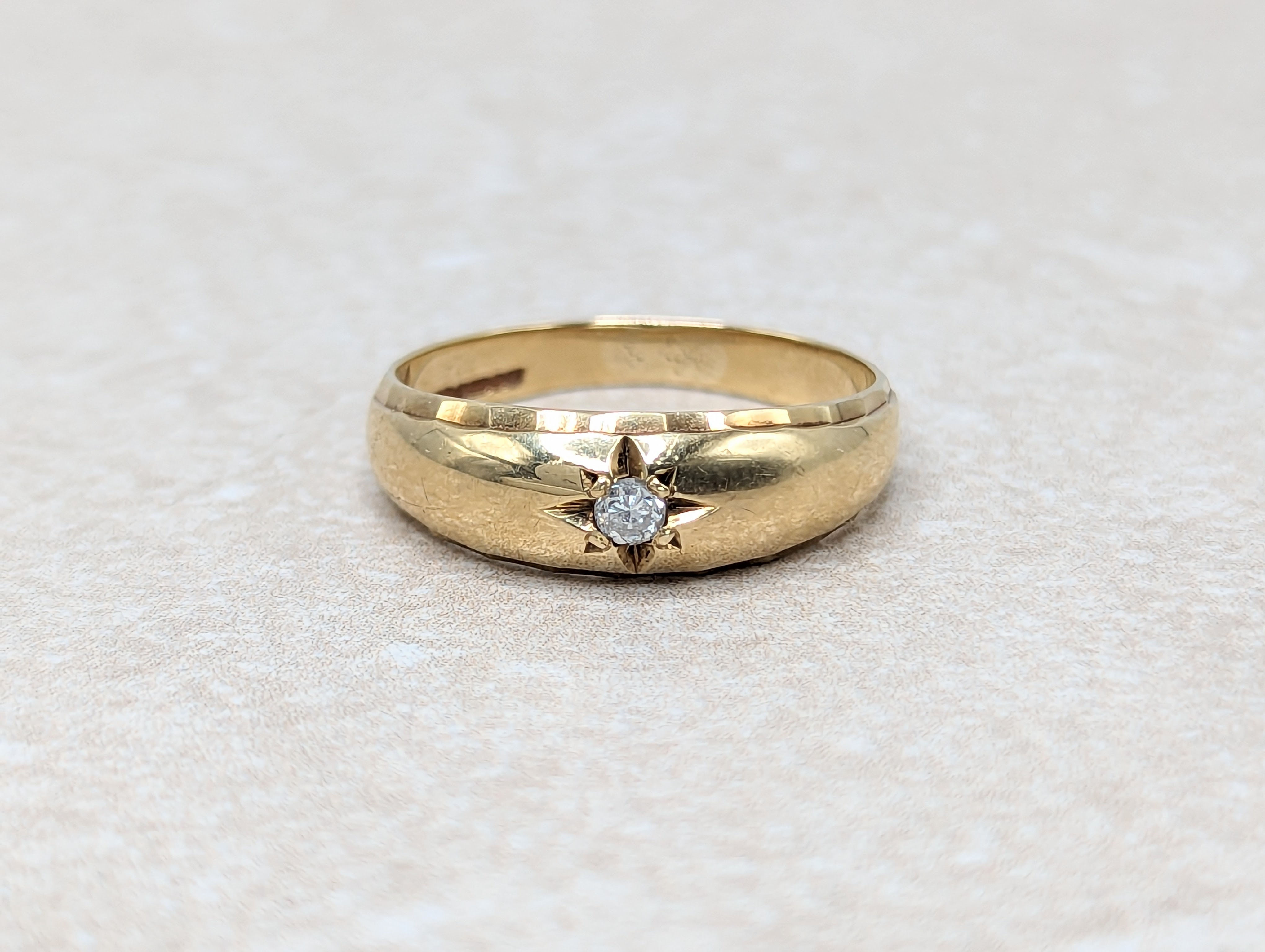 Vintage Diamond Starburst Gypsy Ring in 9k Gold