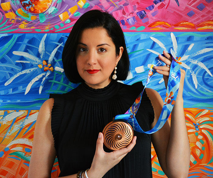 Laelanie Larach contemporary abstract artist of the famous original contemporary abstract paintings in the world